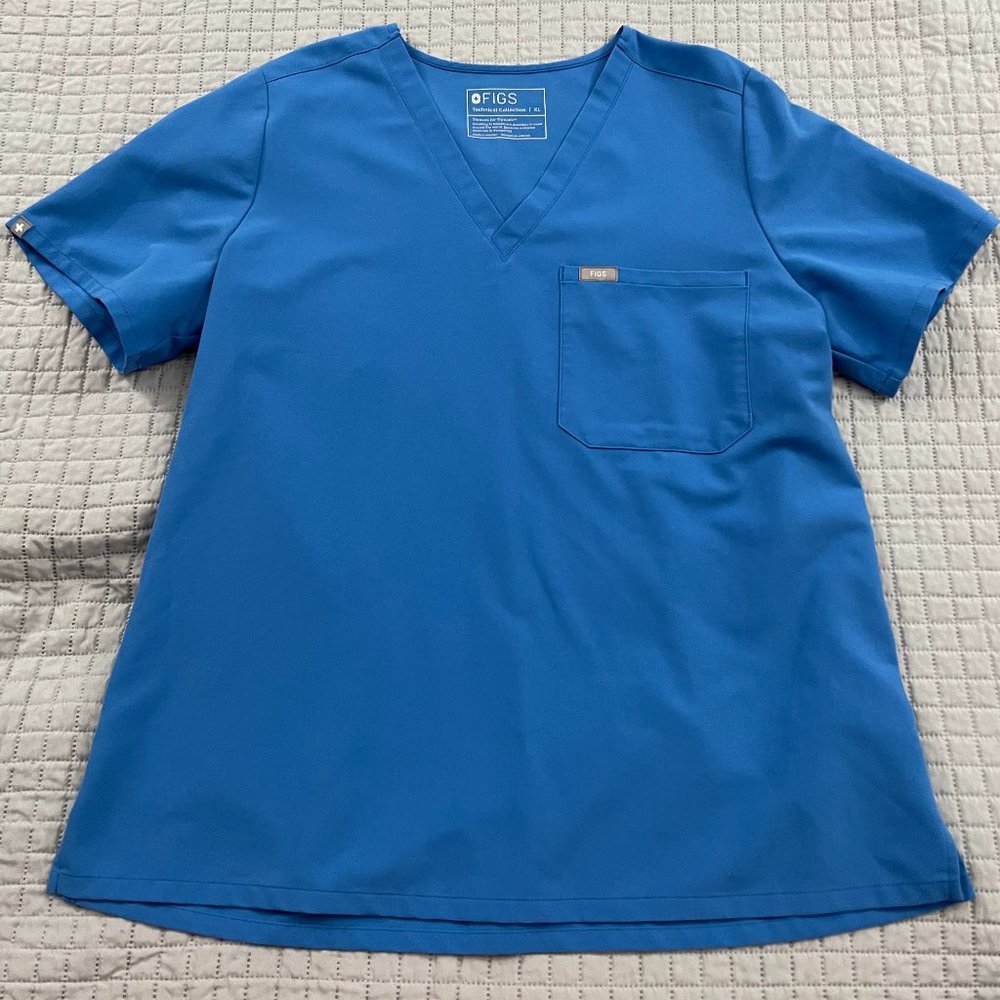 FIGS women's Capri Blue Catarina™ - One-Pocket Scrub Top - XL / Capri Blue